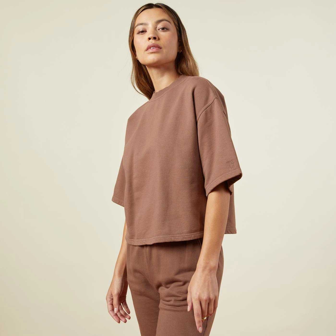 90's Classic Sweatshirt Tee Versatile Look