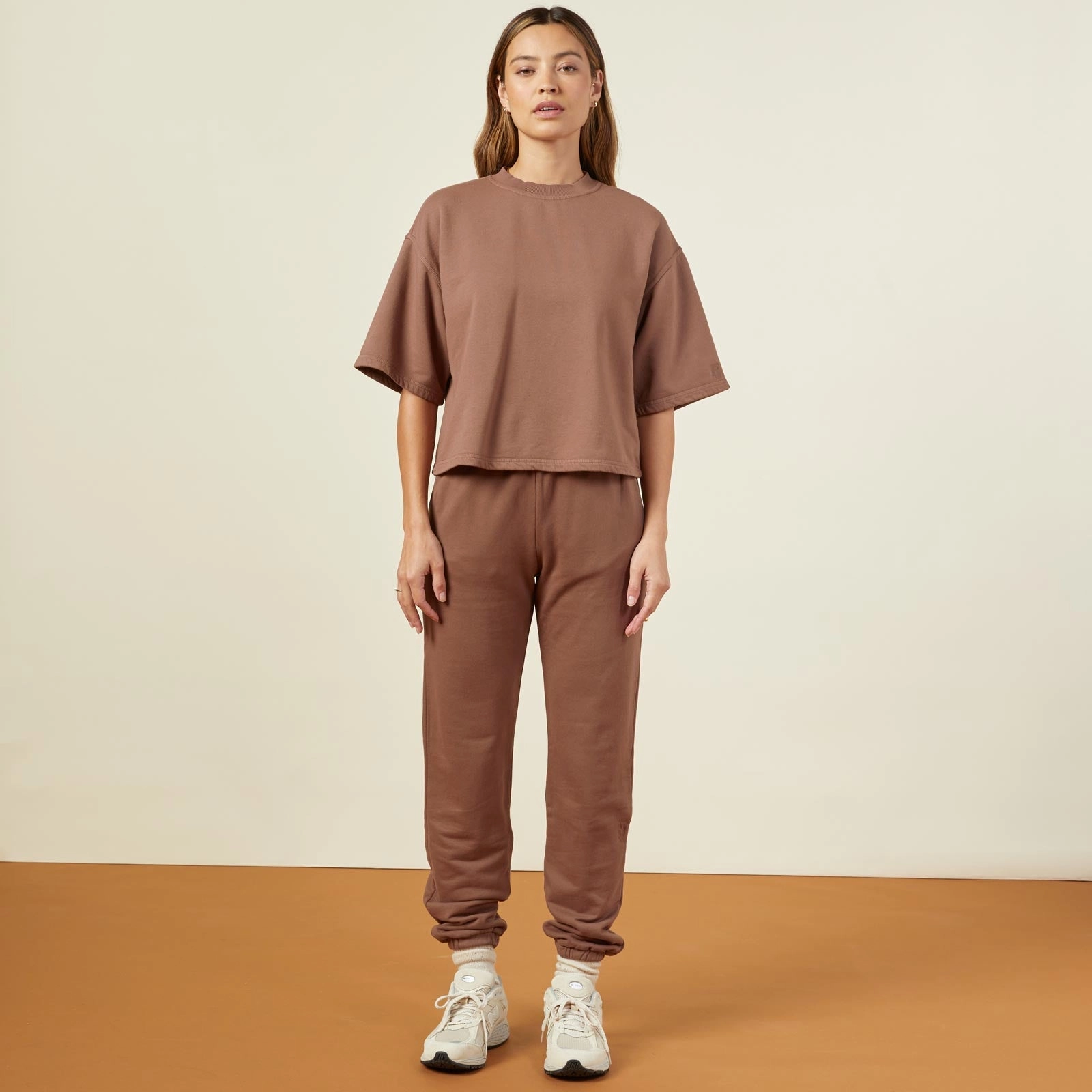 90's Classic Sweatshirt Tee Versatile Look