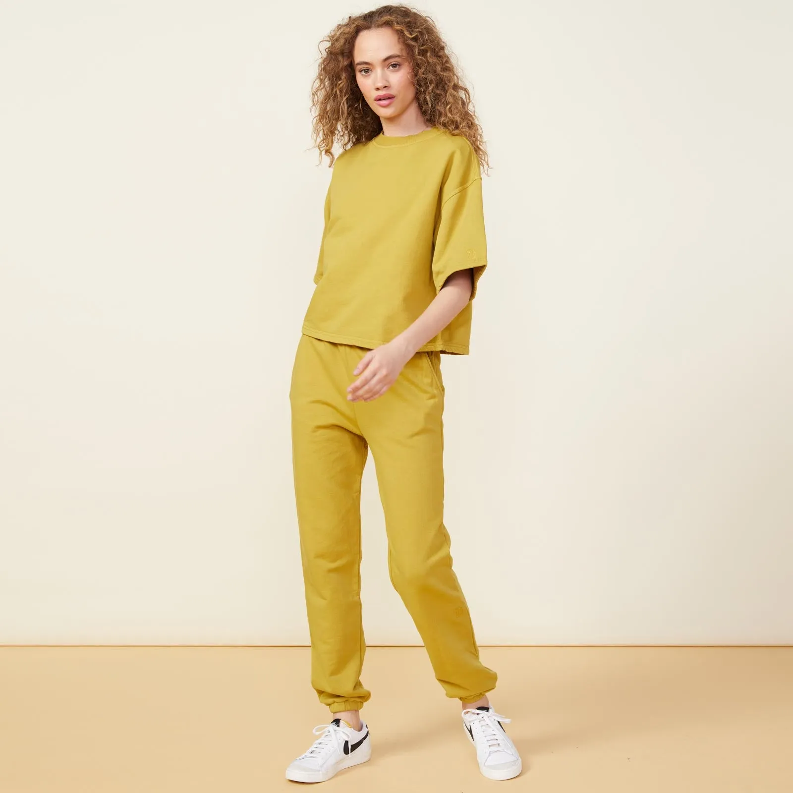 90's Classic Joggers Polished Vibe