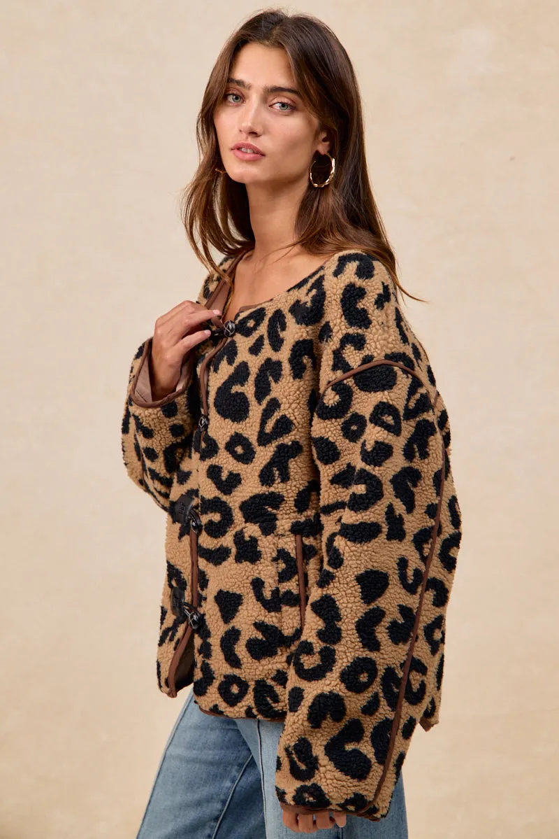 IT4735H-01 | LEOPARD FLEECE JACKET LINING AND TOGGLE BUTTONED Stylish Basics Textured Finish