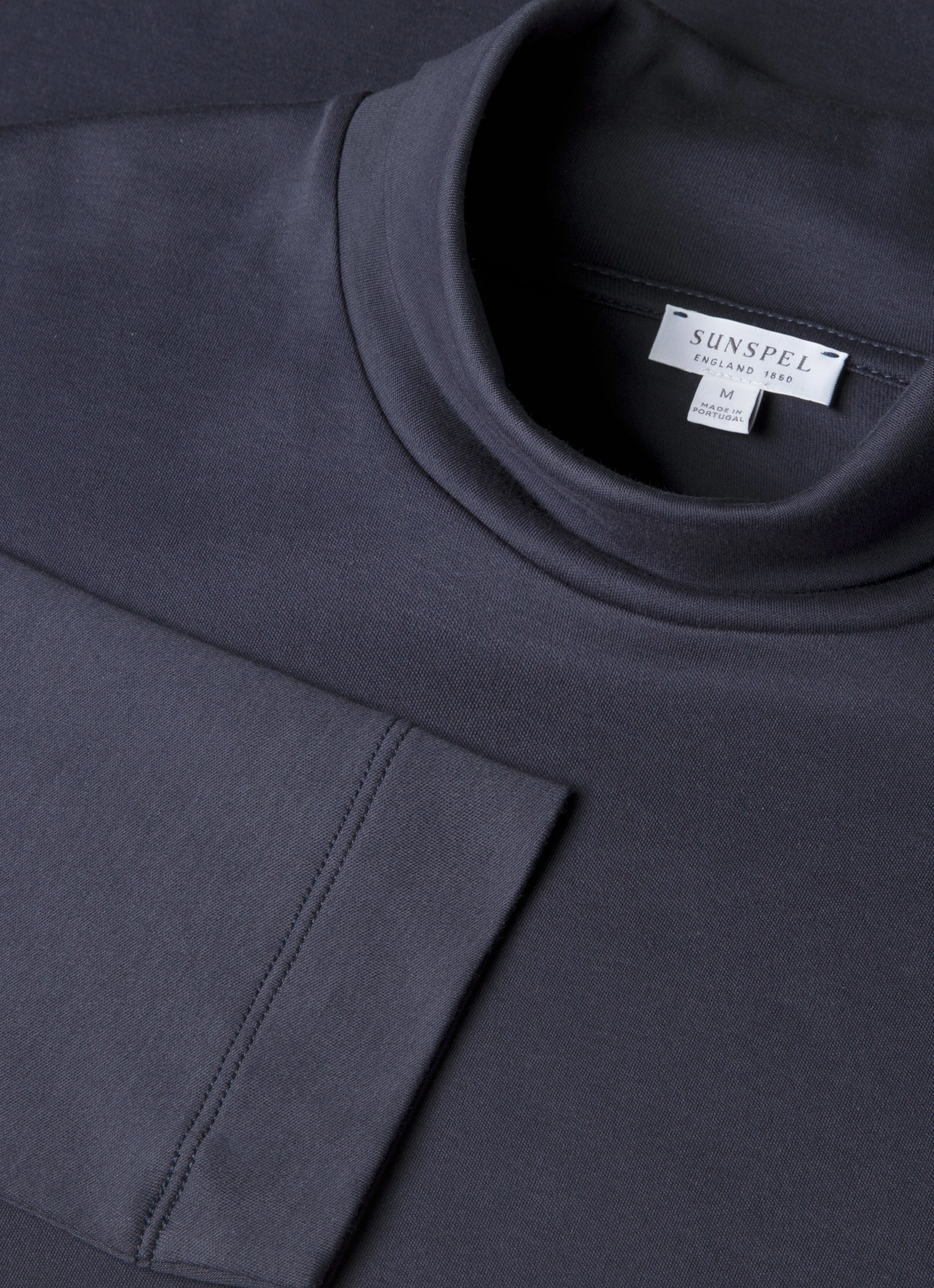 Active Design Men's Roll Neck Heavyweight T-shirt in Navy