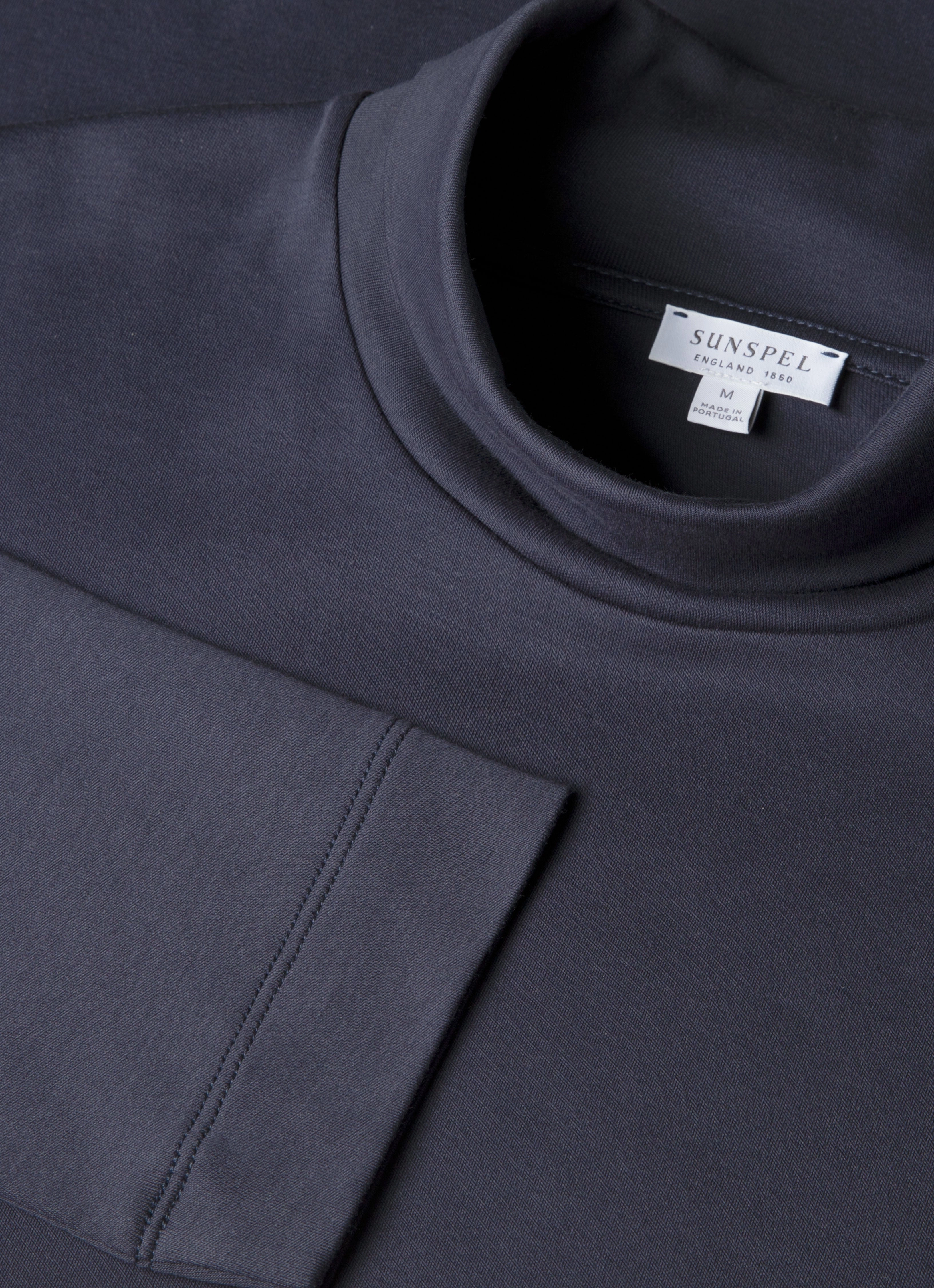 Active Design Men's Roll Neck Heavyweight T-shirt in Navy