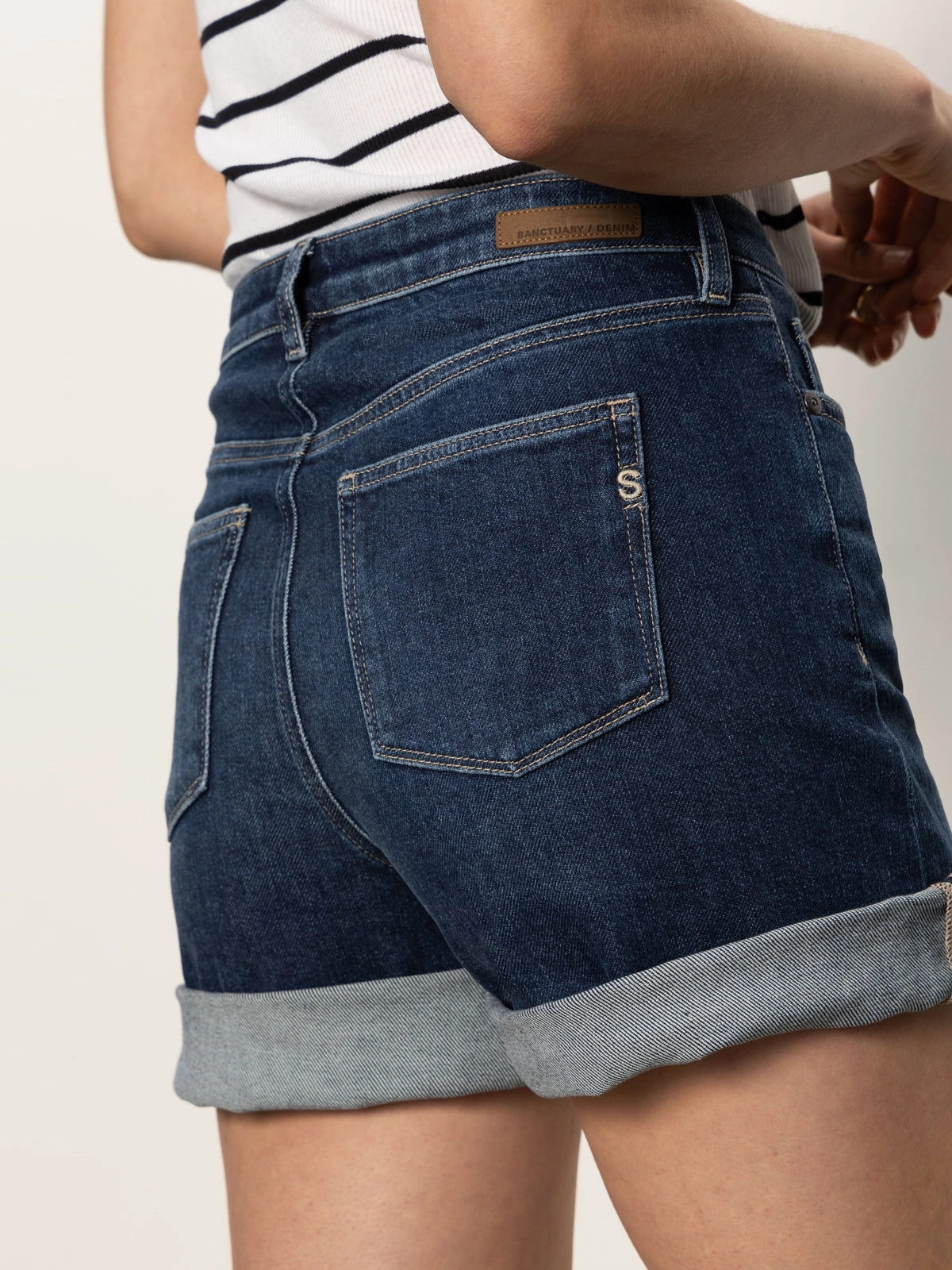 Travel Essential Cuffed Denim Short Dark