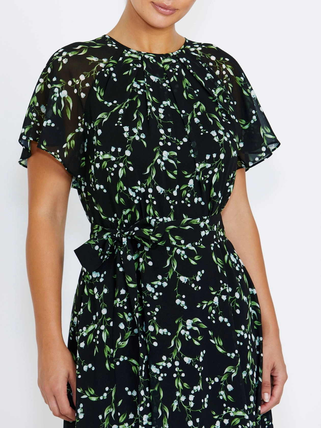 Ainara Valley Chiffon Dress Shape Enhancing