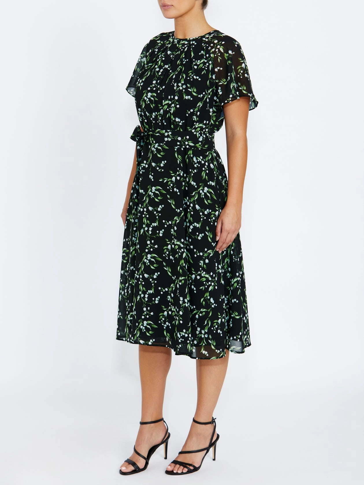 Ainara Valley Chiffon Dress Shape Enhancing