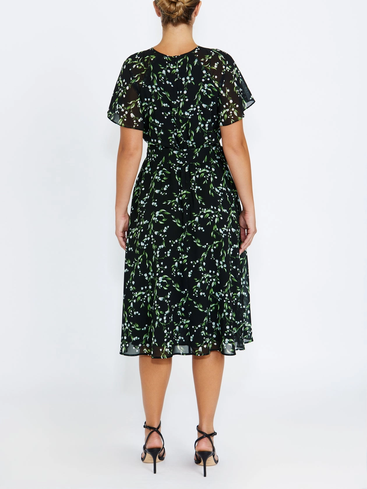 Ainara Valley Chiffon Dress Shape Enhancing