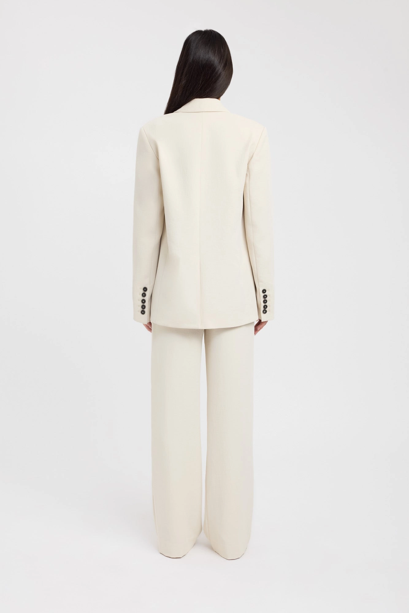 Ariel Button Blazer Sleek Winter Wear