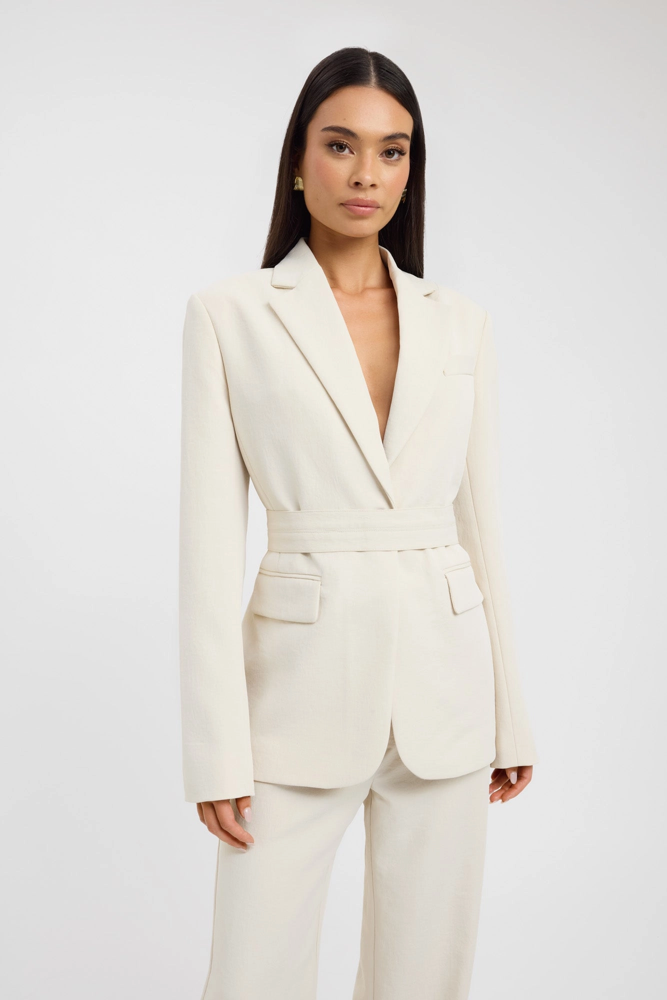 Ariel Button Blazer Sleek Winter Wear