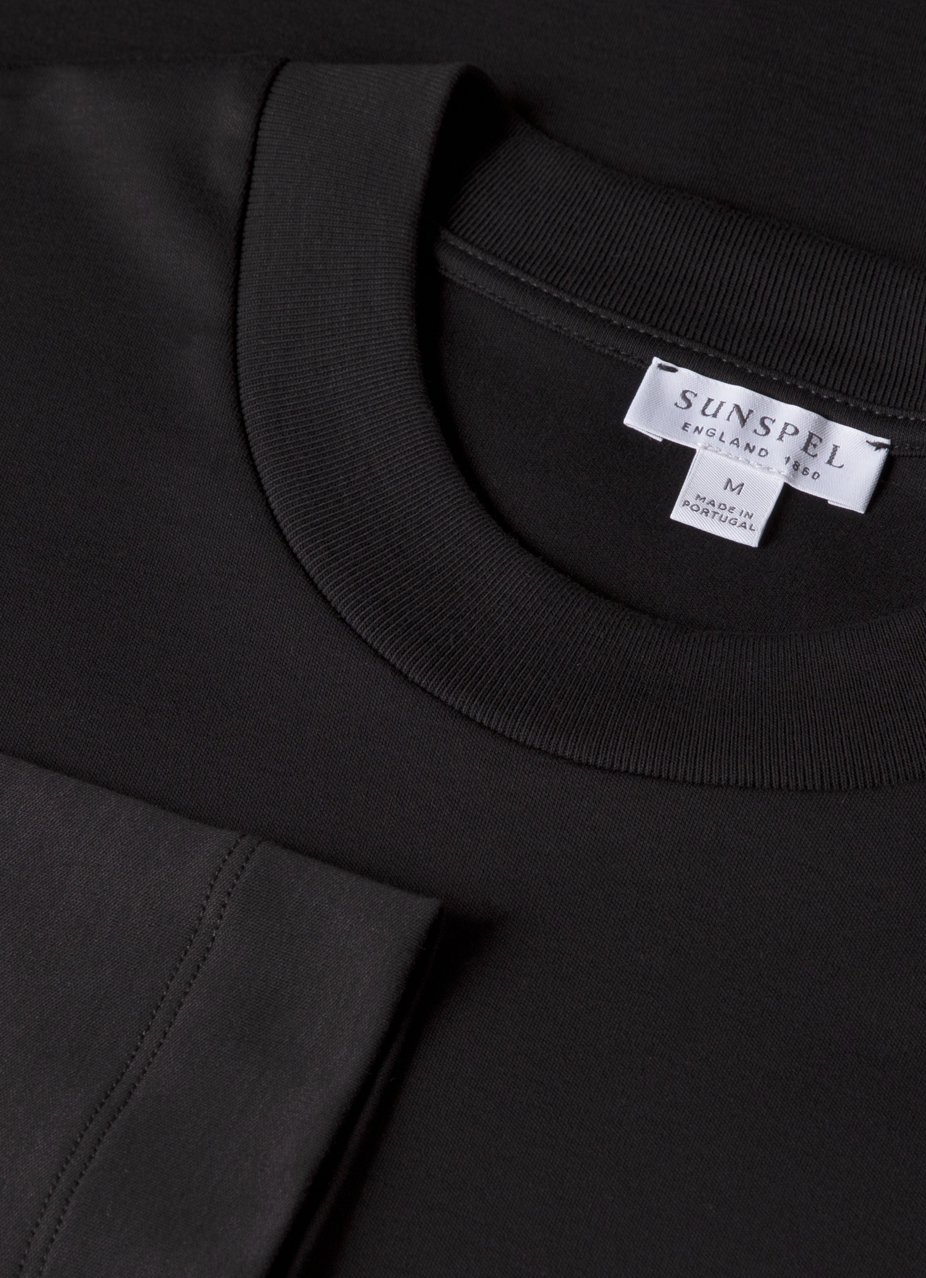 Base Layer Men's Long Sleeve Heavyweight T-shirt in Black