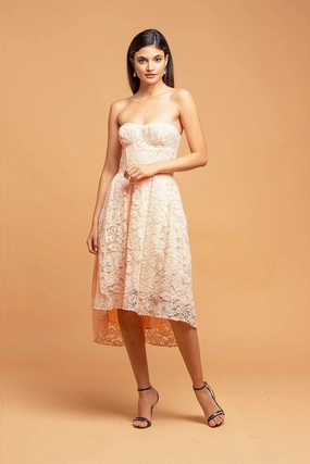 Effortless Chic Strapless Lace Apricot Dress