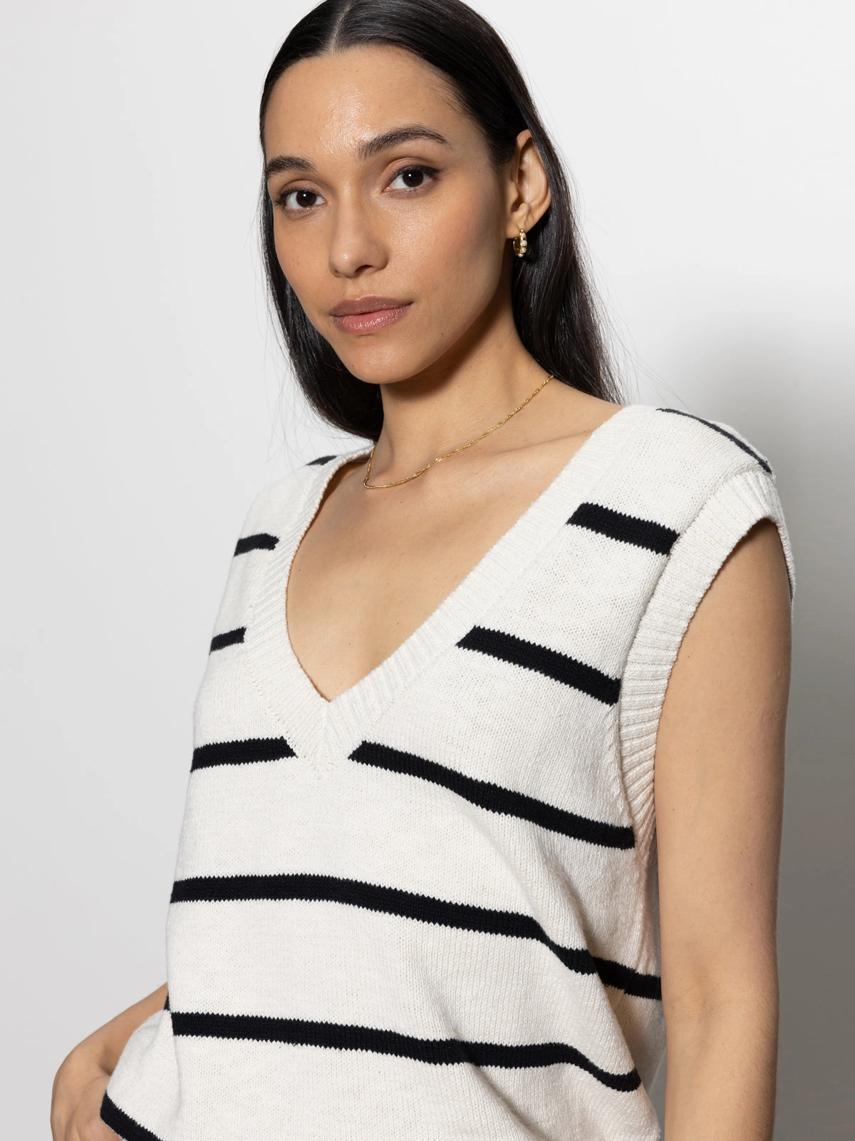 Boyfriend Sweater Vest Chalk with Black Effortless Comfort