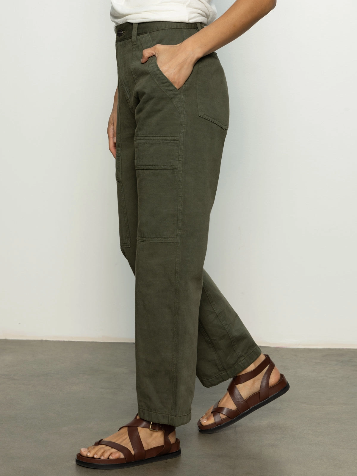 Boyfriend Utility Pant Kalamata Versatile Look