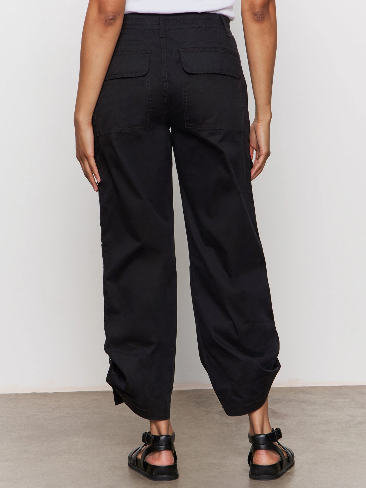 Cali Cargo Standard Rise Pant Black Versatile Style