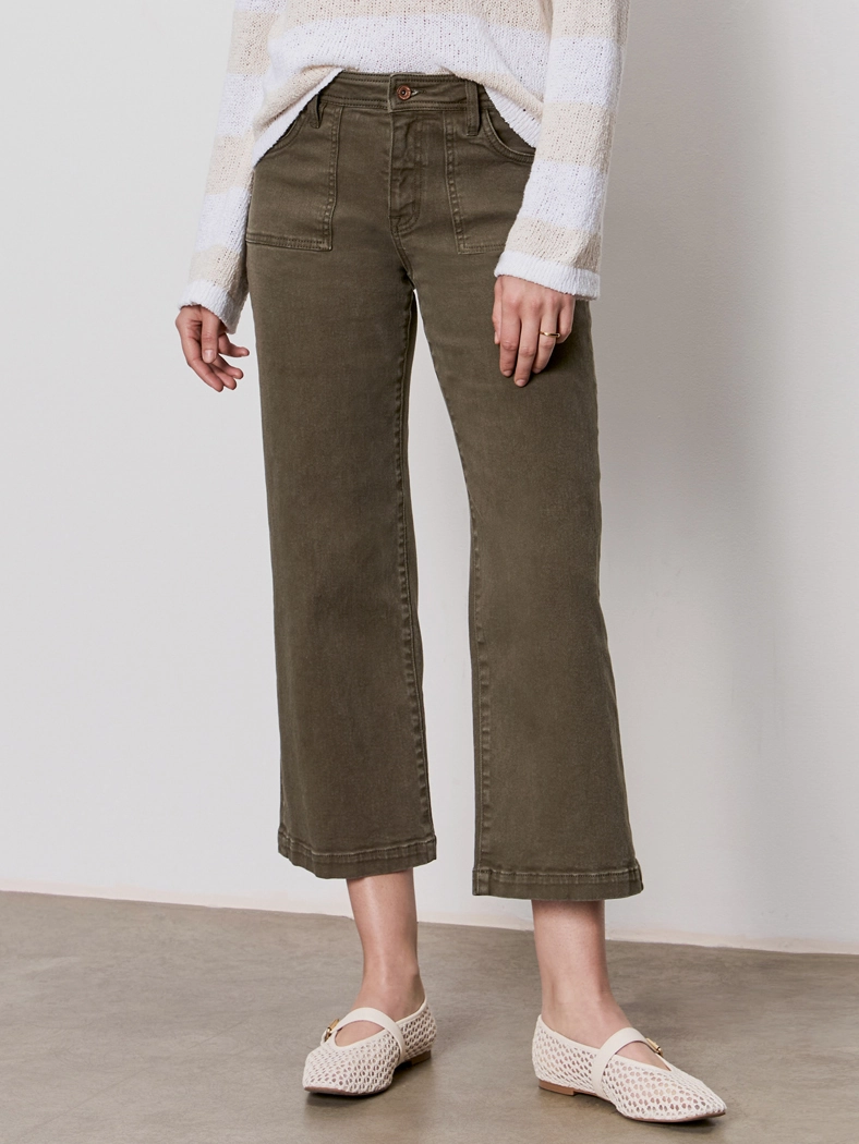 Chic Comfort Embroidered Detail League Crop Jeans Fatigue