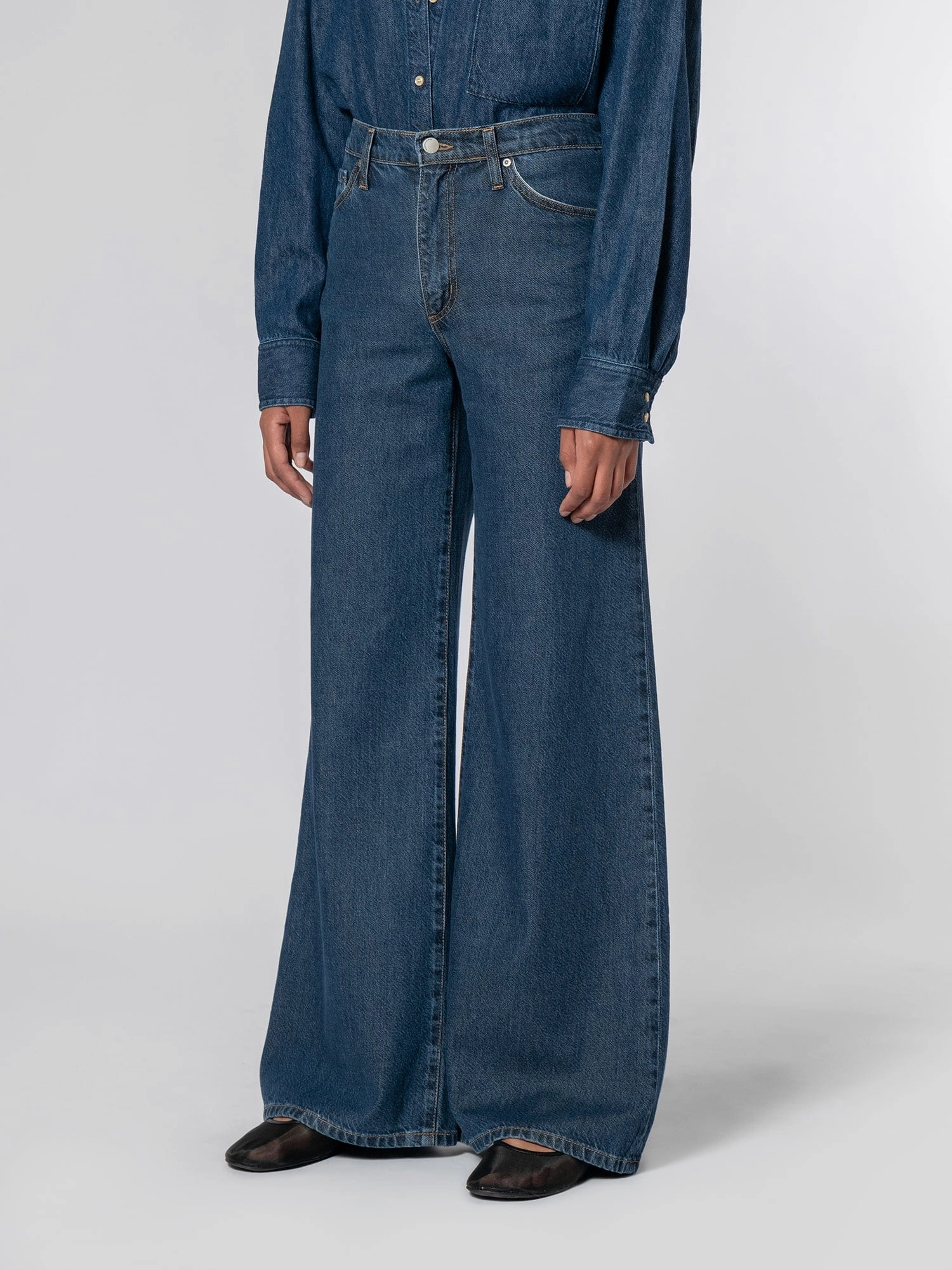 Carly Jean Soft Steel Base Option