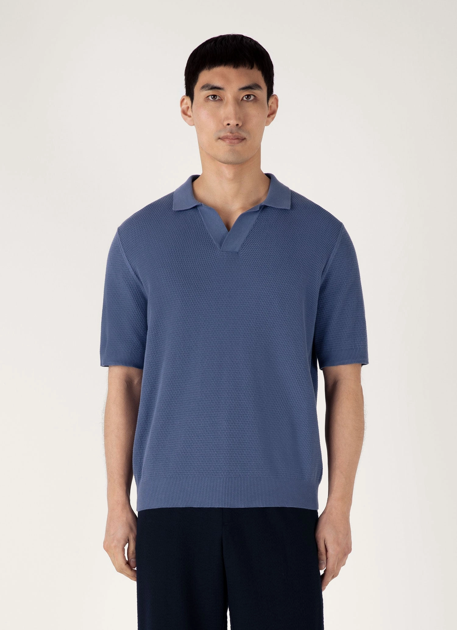 Cashmere Men's Compact Mesh Knit Polo Shirt in Soft Denim