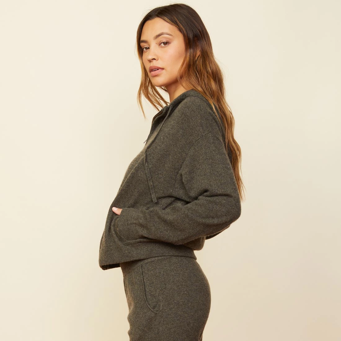 Cashmere Zip Up Hoody Stylish Elegance Vibe