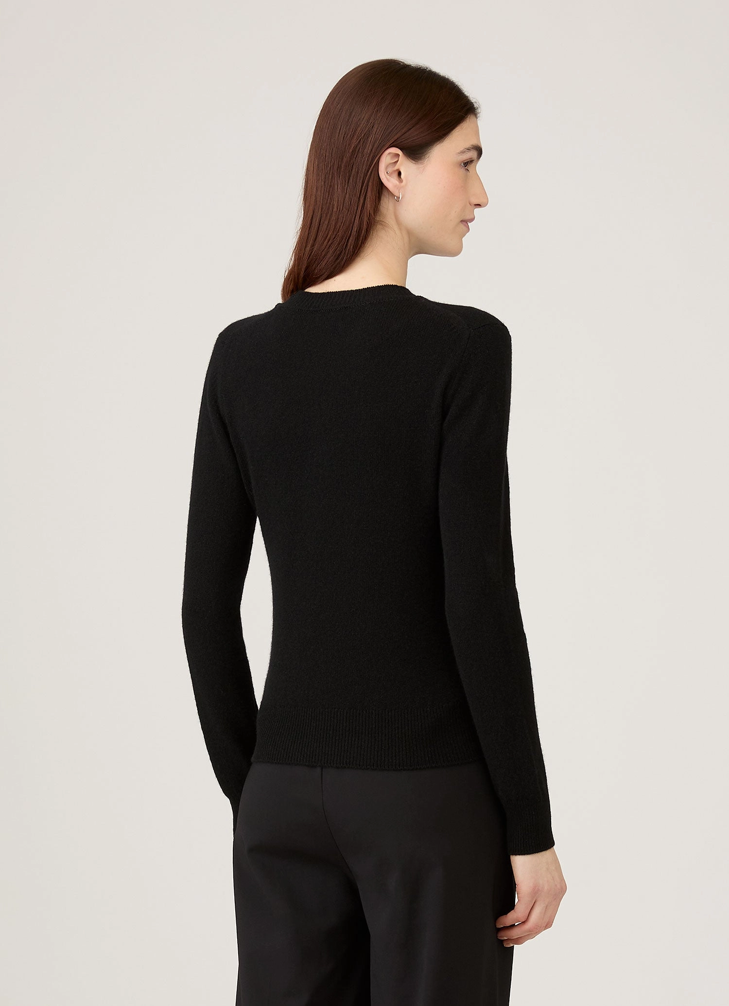 Casual chic Women's Cashmere Jumper in Black