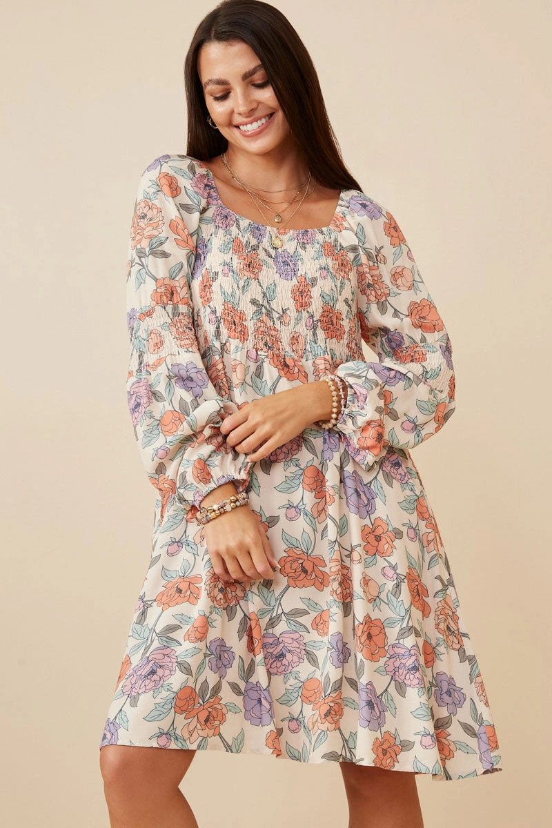Smooth Shape Romantic Floral Smocked Detailed Dress