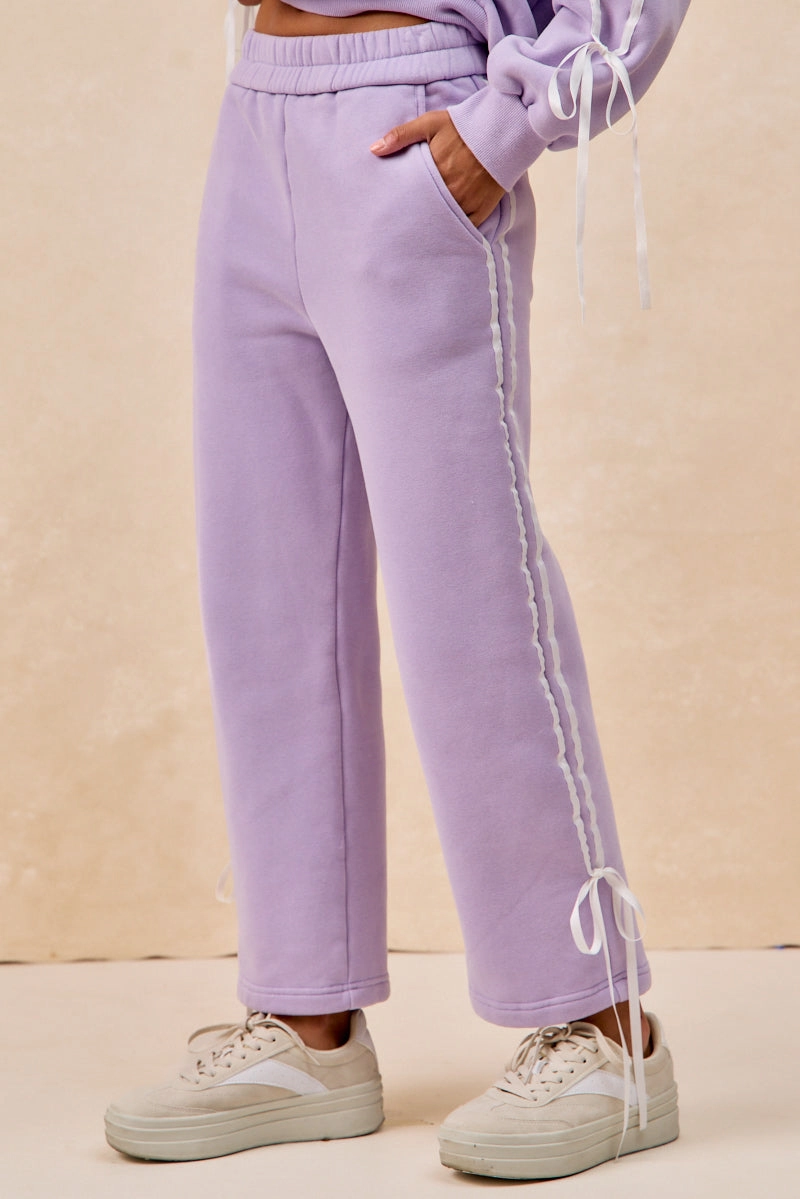 IB1856G-01 | SIDE LINED BOW DETAILS WASHED FLEECE SWEATPANTS Youthful Feel
