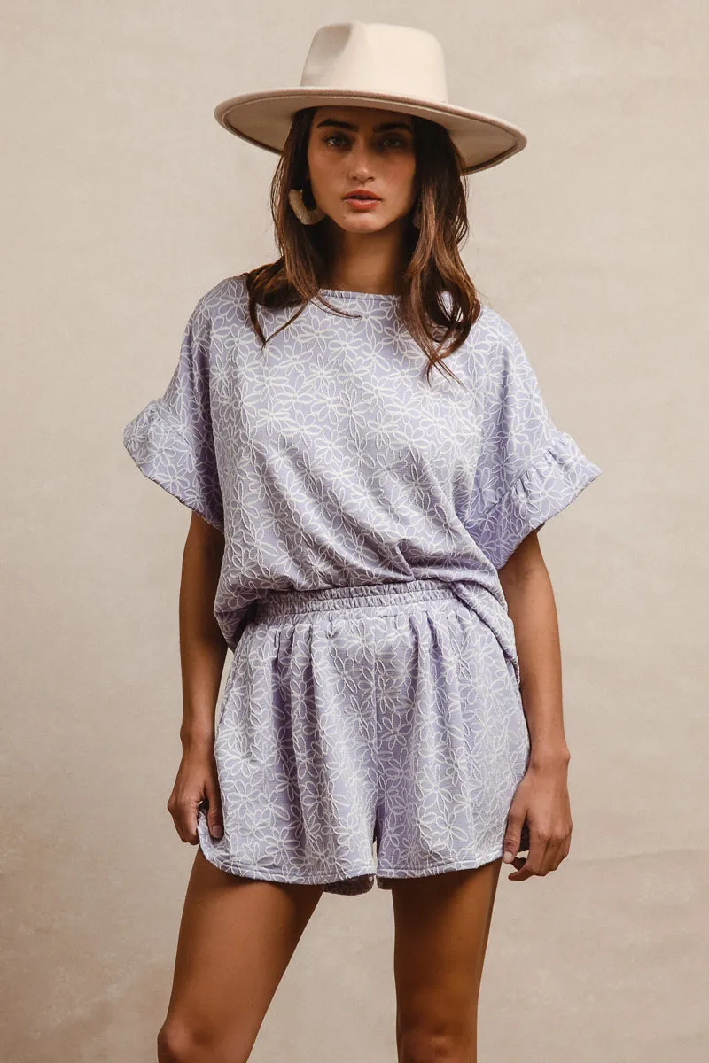 IB1653S-03 | TEXTURED FLOWER WAIST BAND SHORTS Low Maintenance Core Essential