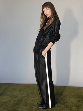 Coated Twill Track Pant Black cropped type