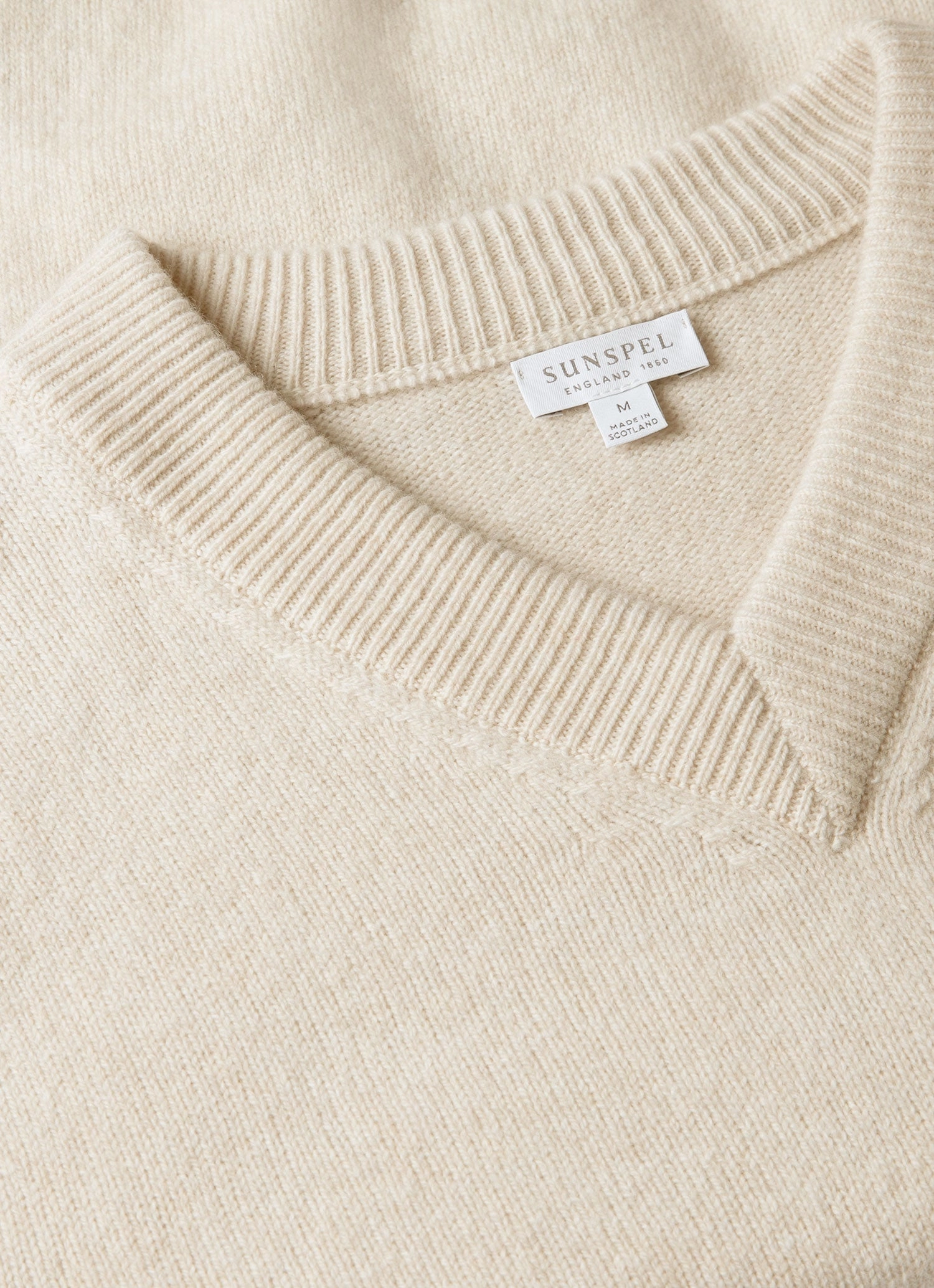 Combed Cotton Men's Lambswool V-neck Jumper in Oatmeal Melange