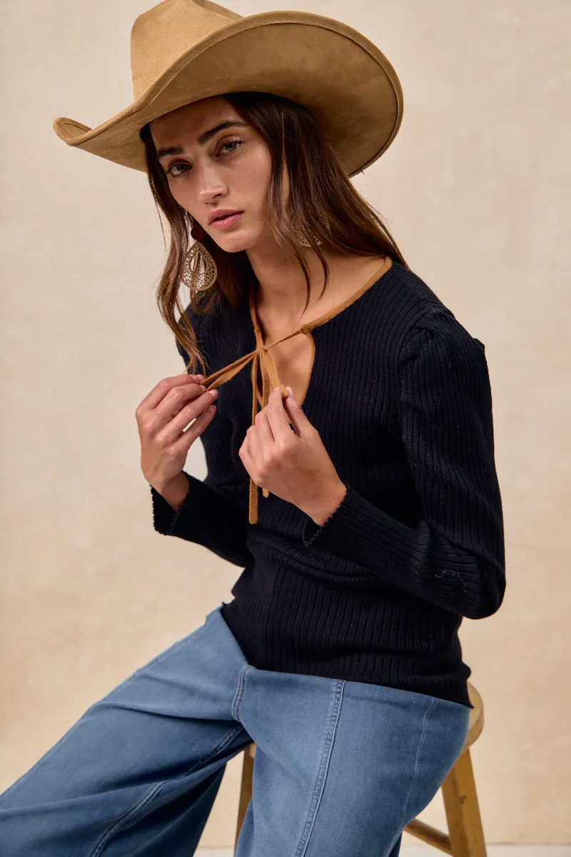 IT4588S-01 | SOLID RIB CONTRAST FRONT TIED TOP WITH SHRRIED Street Fashion Winter Layering Piece