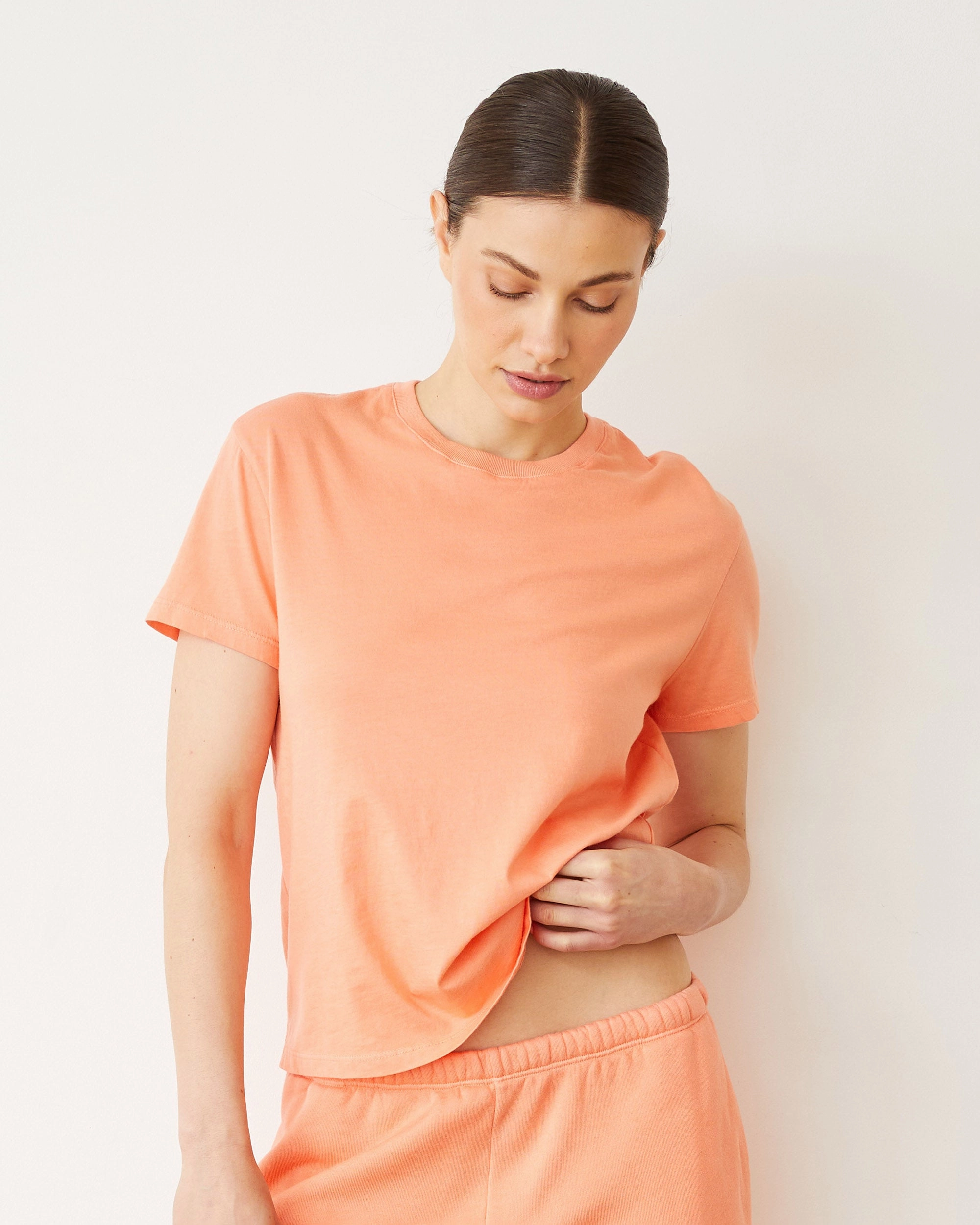 Comfortable Layering Basic Crew Neck Tee