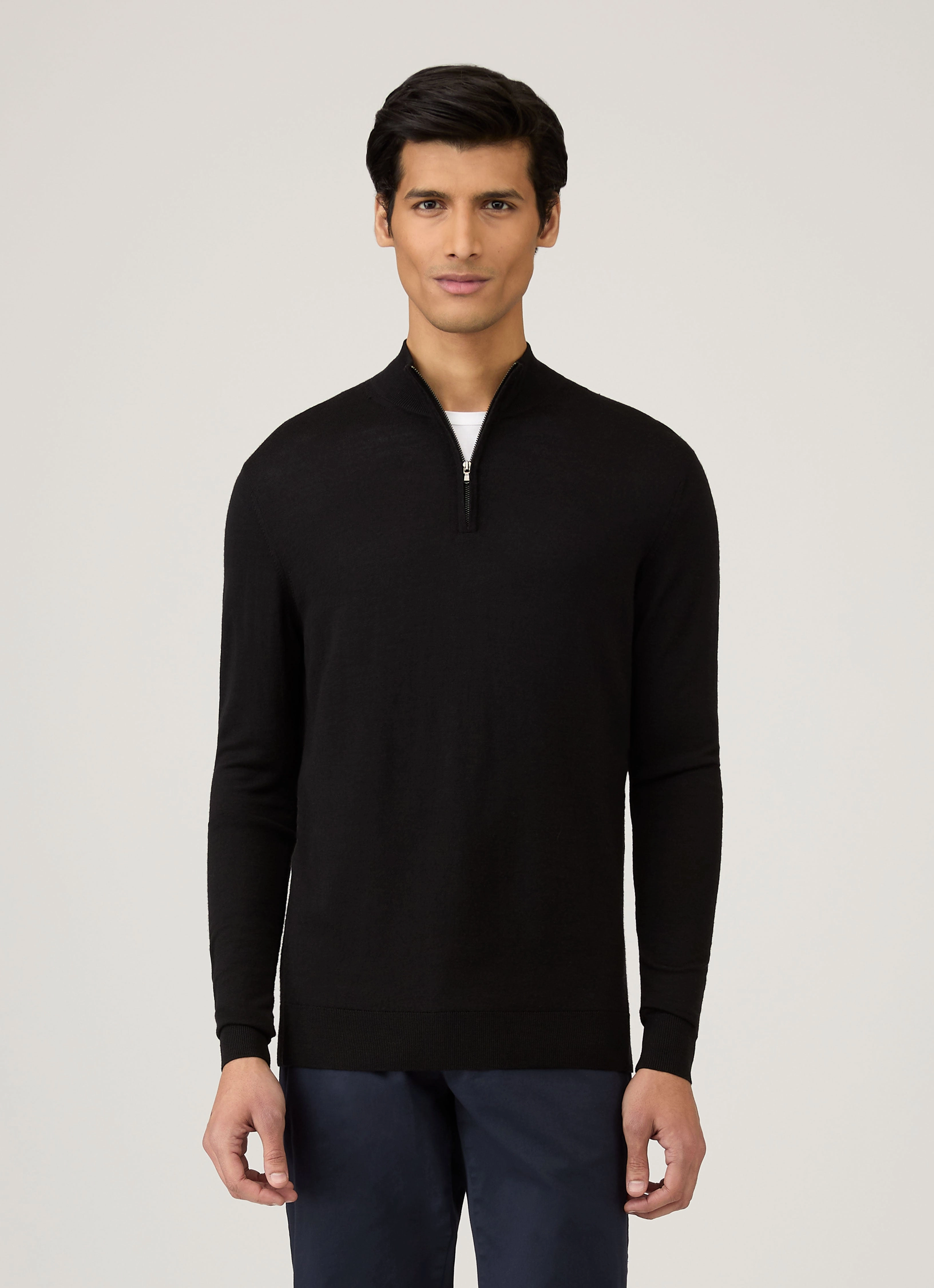 Commute Suitable Men's Extra-Fine Merino Zip Neck in Black