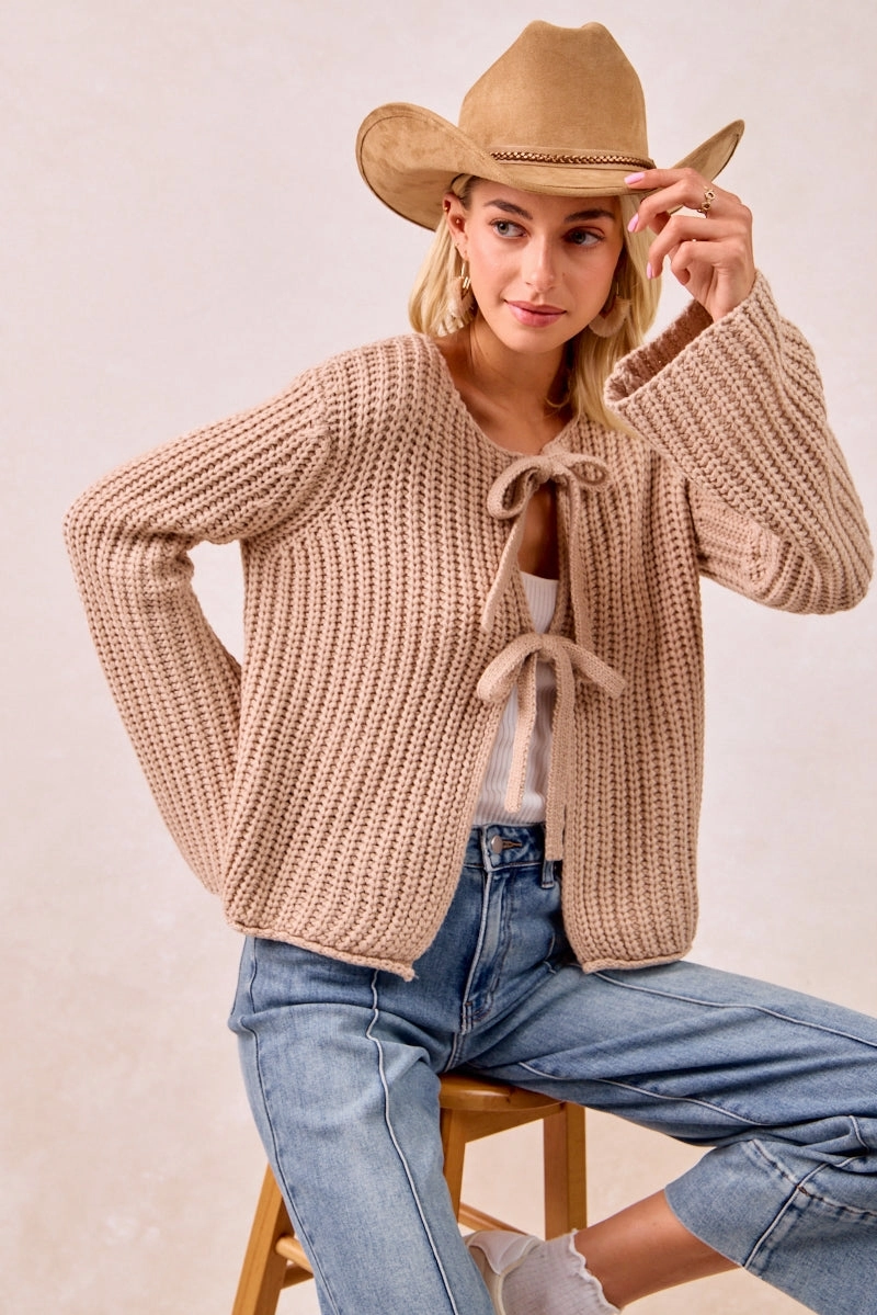IT4322R-01 | SOLID LOOSE GAUGE KNIT SWEATER TOP WITH BOW TIED Sleek Outer