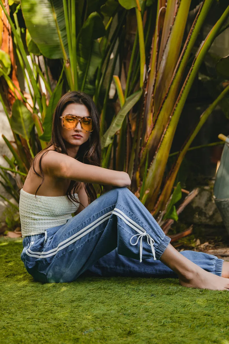 IB1756-01 | STRIPED TAPE DETAILS WITH BOT TIED POINT ELASTIC WAIST DENIM PANTS Sporty Style