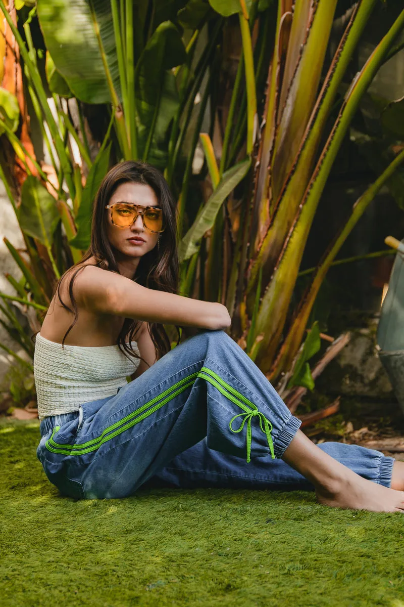 IB1756-01 | STRIPED TAPE DETAILS WITH BOT TIED POINT ELASTIC WAIST DENIM PANTS Relaxed wear Seasonal Basic