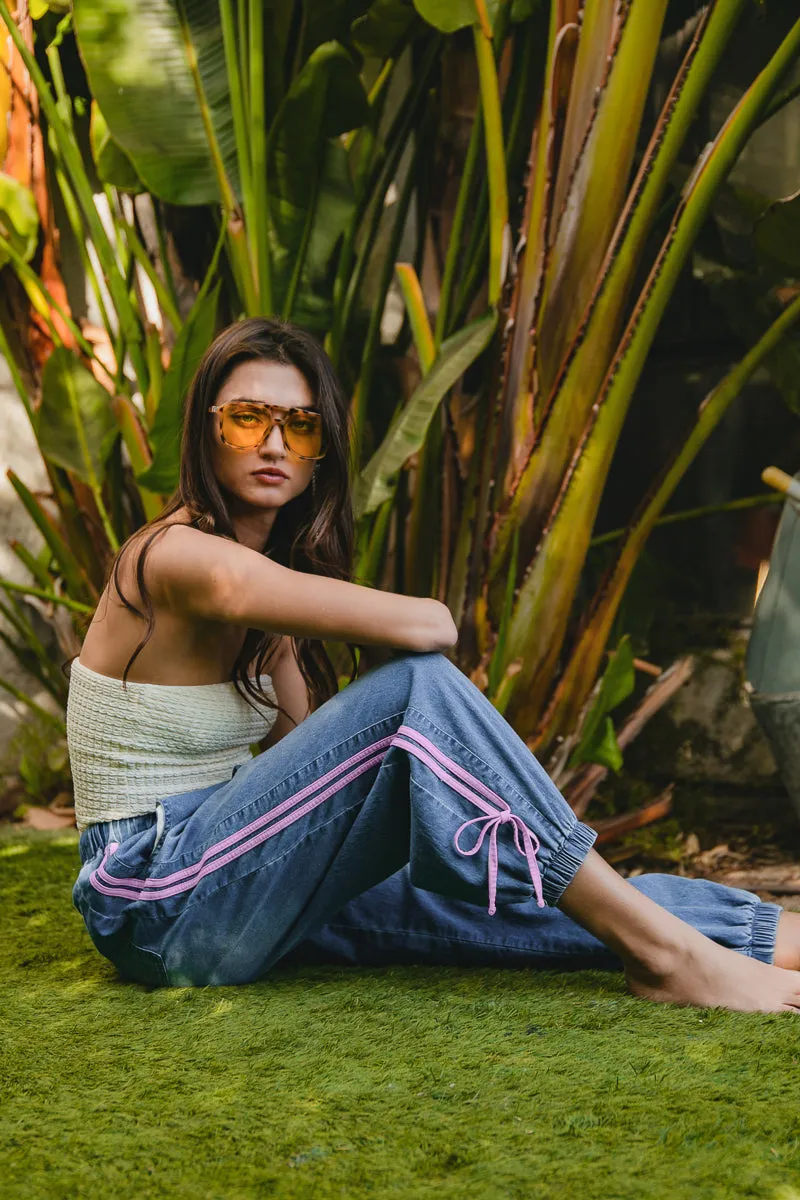 IB1756-01 | STRIPED TAPE DETAILS WITH BOT TIED POINT ELASTIC WAIST DENIM PANTS Timeless Look