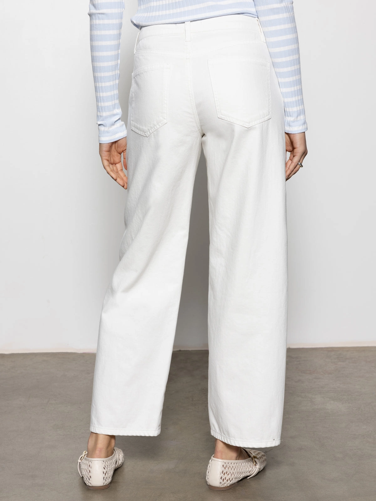 District Column Standard Rise Ankle Jean Bleached White Relaxed trousers