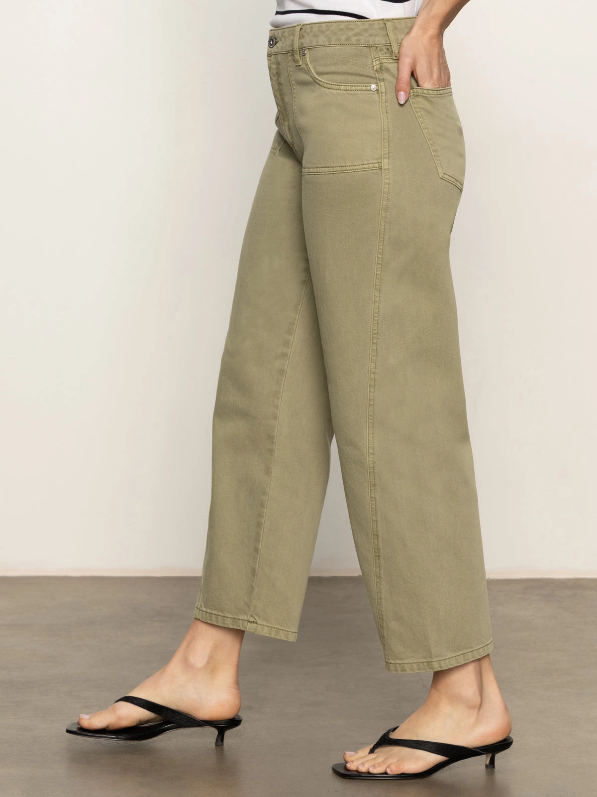 District Column Standard Rise Ankle Jeans Bamboo Clean Vibe