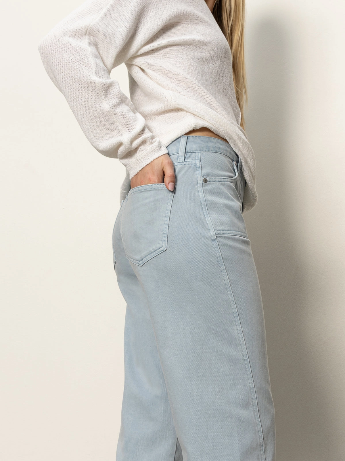 District Column Standard Rise Ankle Jeans Blue Mirage Comfortable Design