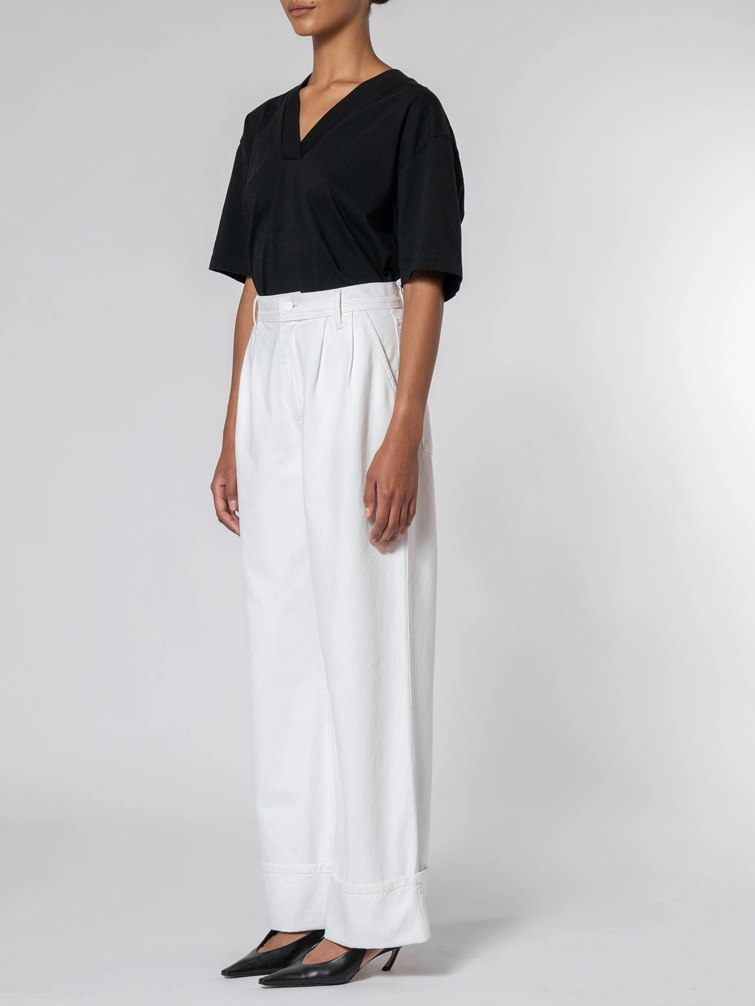 Durable Statement Pleat Jean Cuffed Paper