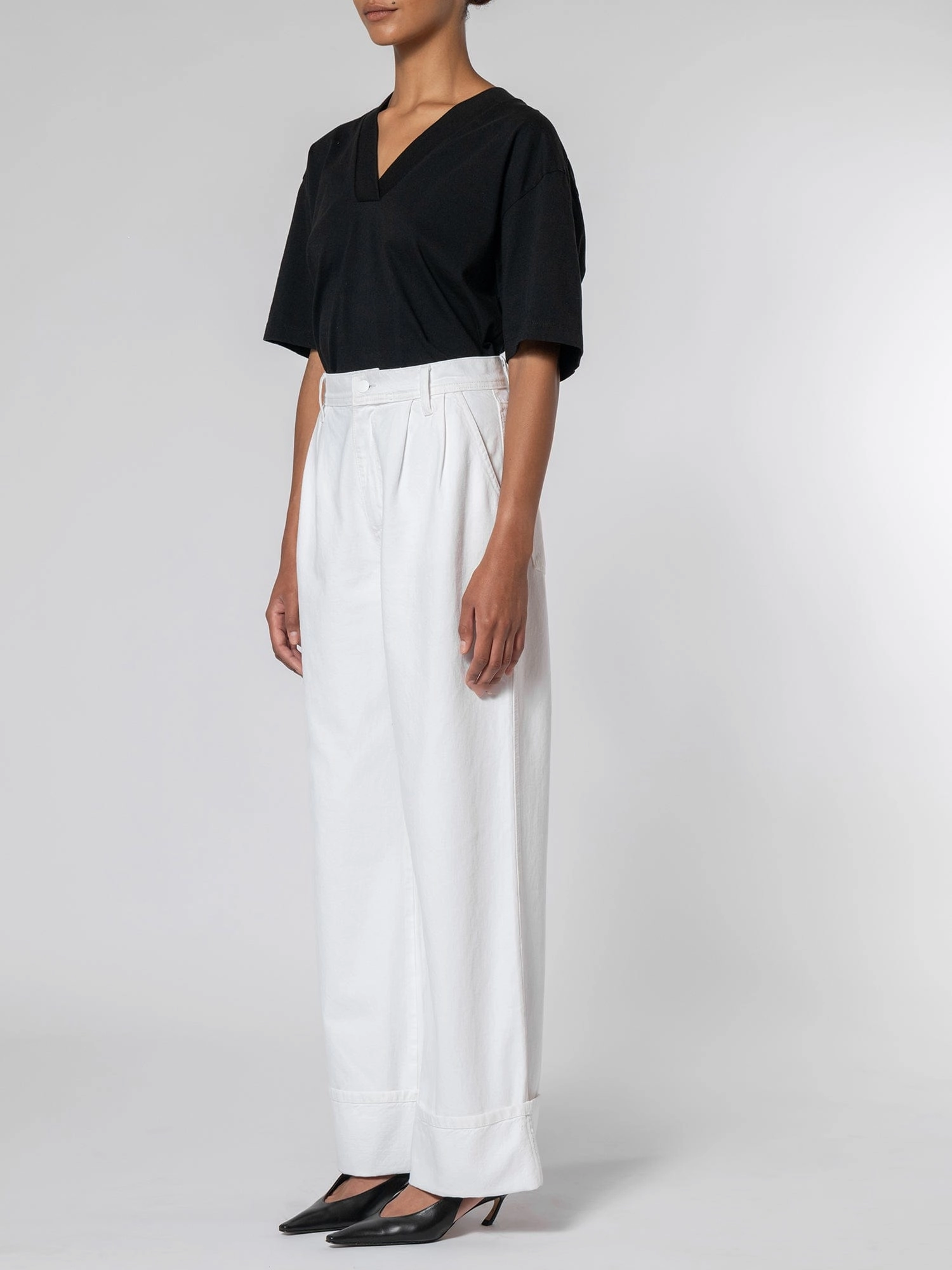 Durable Statement Pleat Jean Cuffed Paper