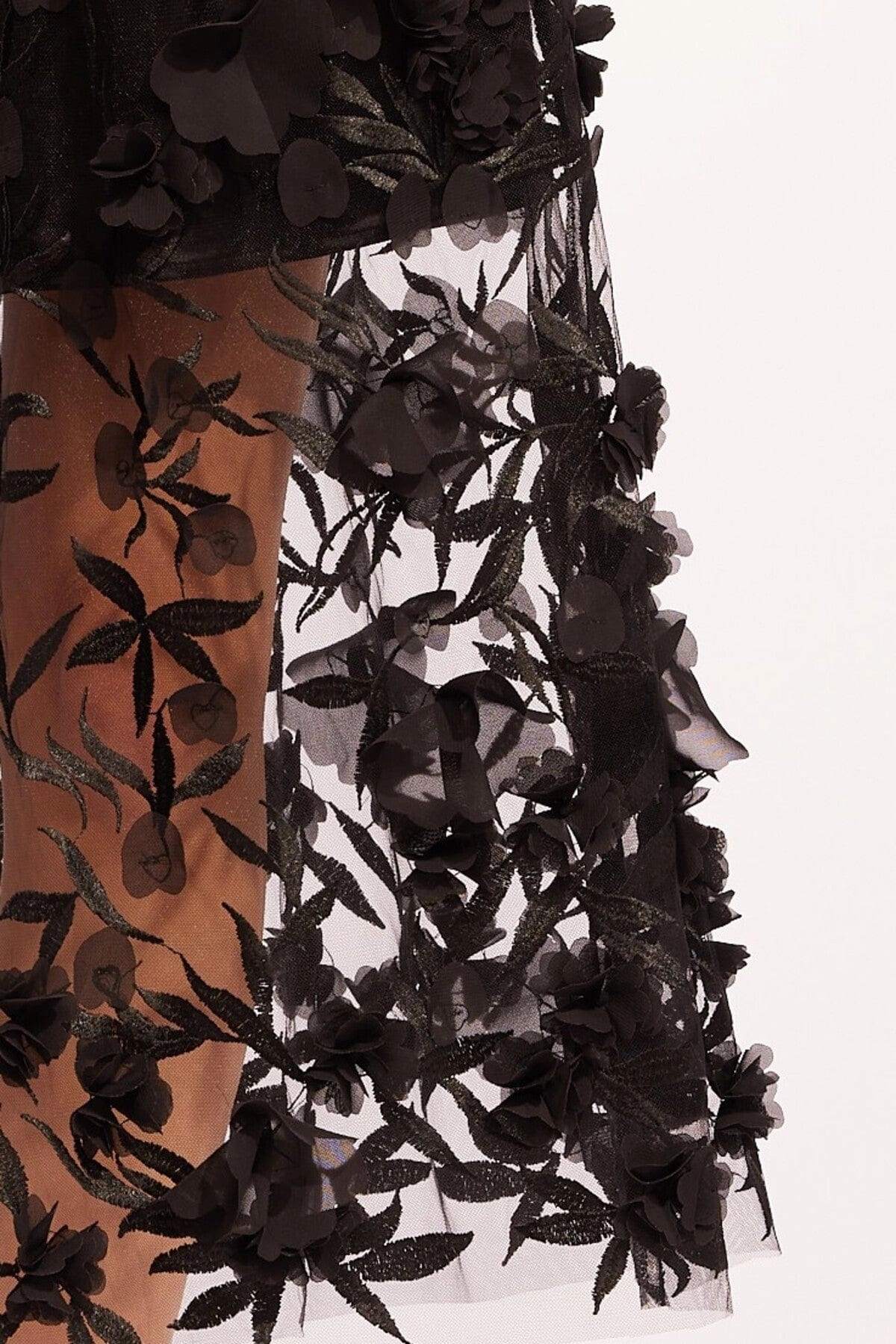 Edgy Feel Rosella Skirt - Caviar Bloom