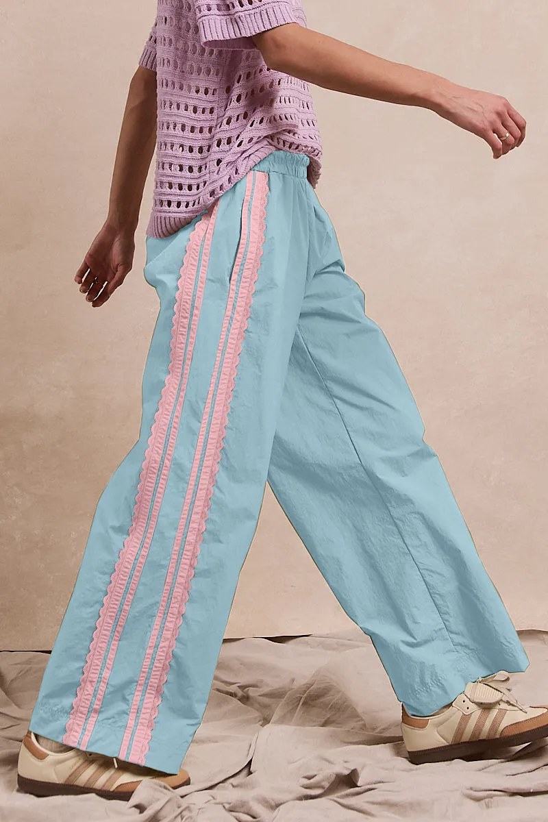 IB1806R-01 | SIDE CONTRAST AND LACE DETAILED TRACK PANTS WITH POCKET Breathable Material Casual Design