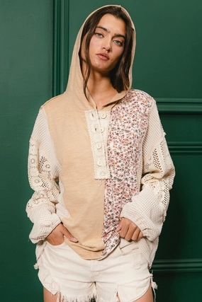 IT1763S-01 | SLUB JERSEY WITH LACE COMBO BUTTONED HOODIE TOP Light Protection Neutral Tones Look