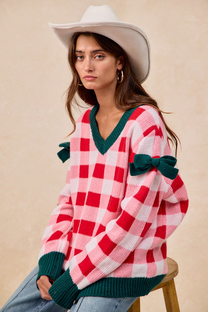 Classic Edge IT4786H-01 | CHRISTMAS THEME CHECKER BOARD V NECK SWEATER TOP