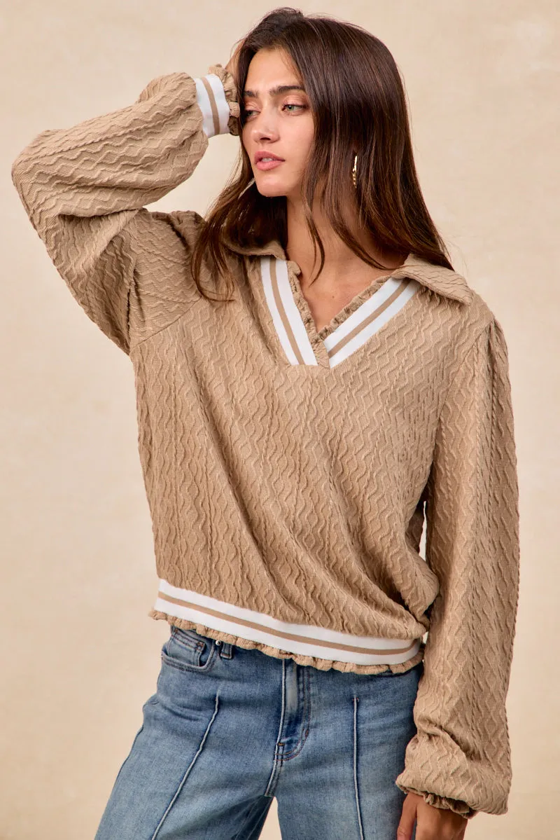 IT4789S-01 | TEXTURED KNIT V NECK COLLARED TOP WITH RUFFLED Travel Must Stitched Look