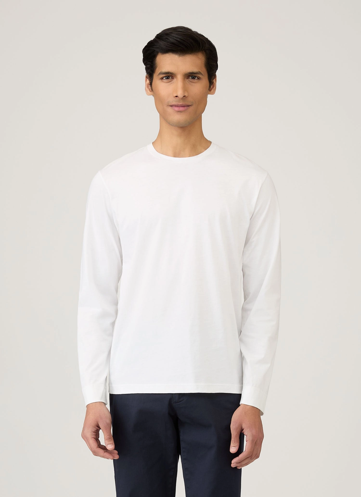 Essential Edition Club Men's Long Sleeve Riviera T-shirt in White
