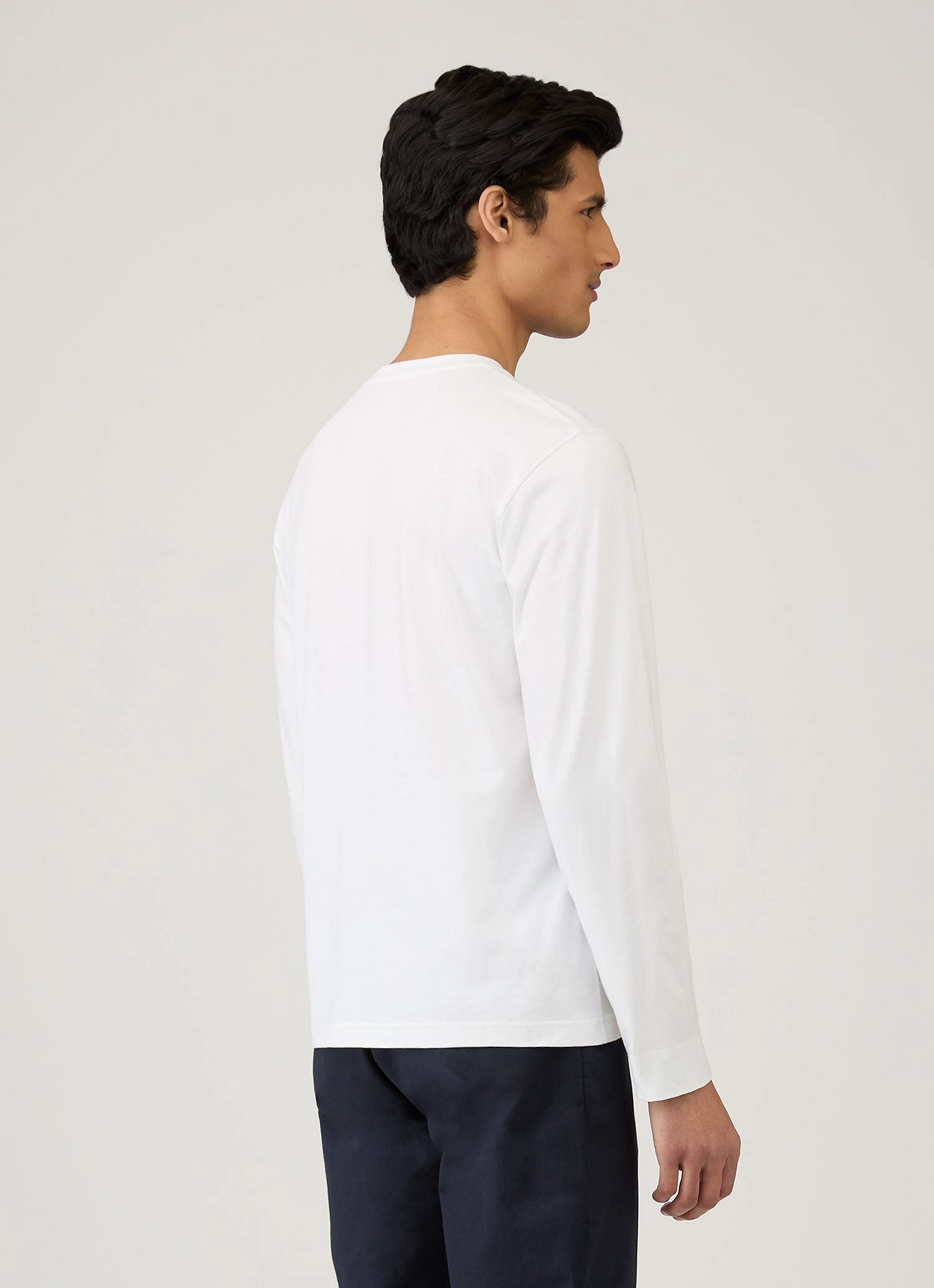 Essential Edition Club Men's Long Sleeve Riviera T-shirt in White