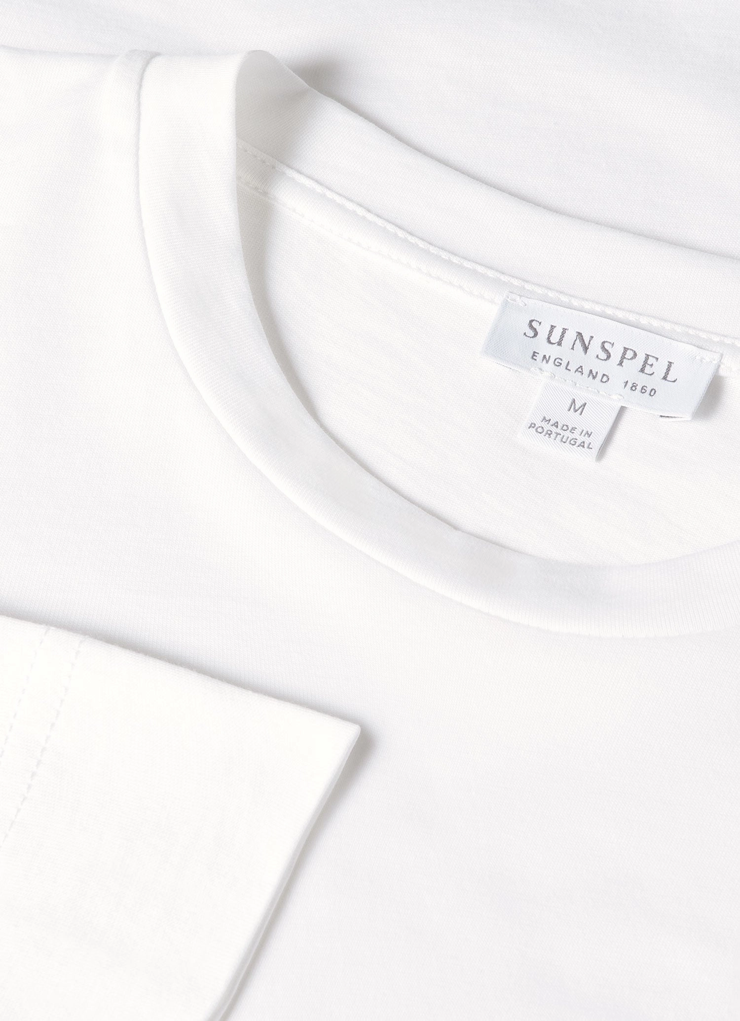 Essential Edition Club Men's Long Sleeve Riviera T-shirt in White