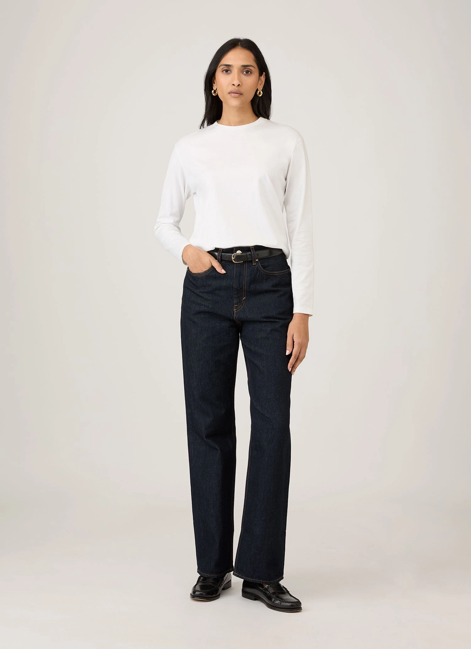 Everyday Chic Women's Long Sleeve Boy Fit T Shirt in White