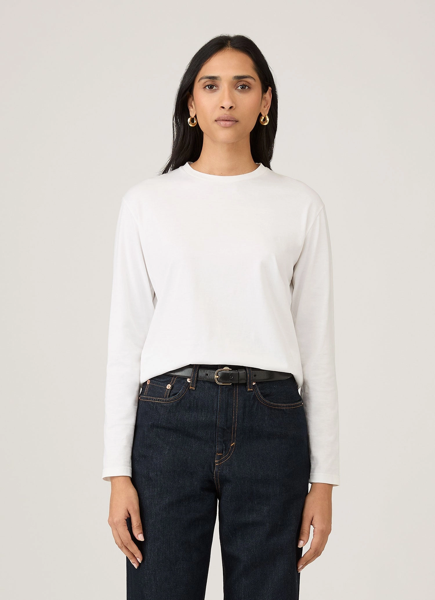 Everyday Chic Women's Long Sleeve Boy Fit T Shirt in White