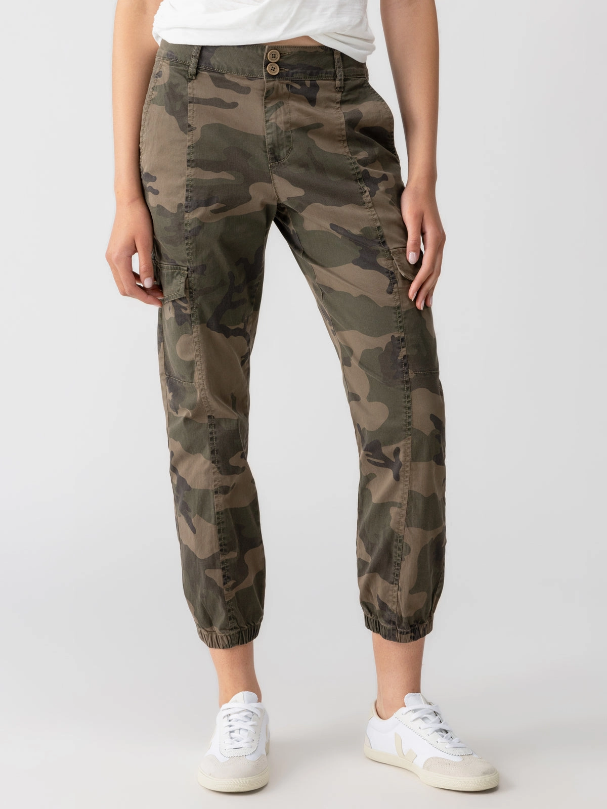 Contrast Trim High Rise Rebel Standard Rise Pant Hiker Camo